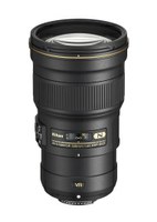 L’AF-S NIKKOR 300mm f/4,0 E PF ED VR est le premier objectif NIKKOR à monture F à se doter d'une lentille de Fresnel qui lui confère une compacité et une légèreté exceptionnelles. 